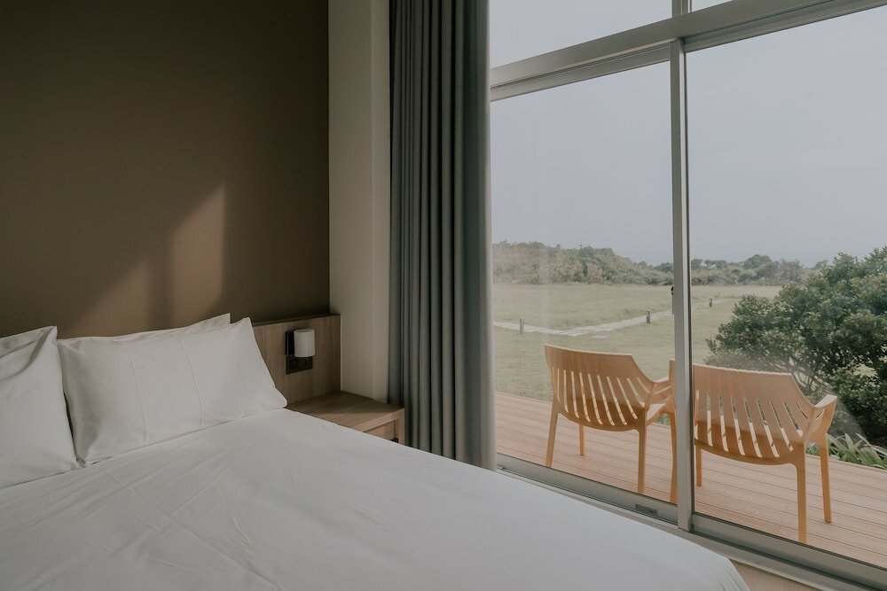 Фото Sunlight on the peninsula