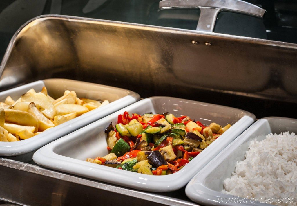 Фото Crowne Plaza Milan City