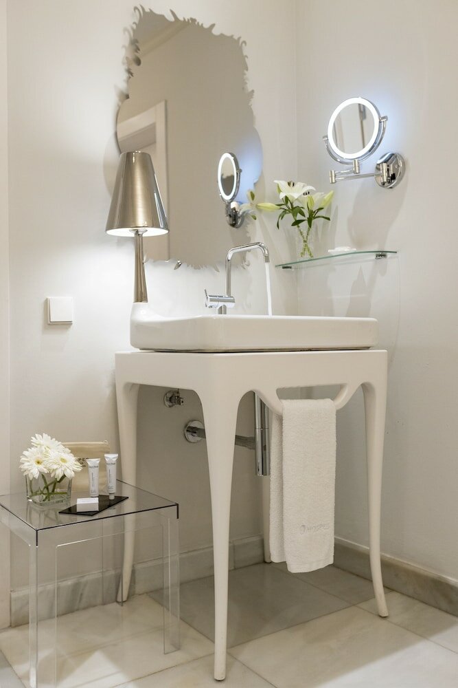 Фото Hotel Hospes Palacio de Los Patos