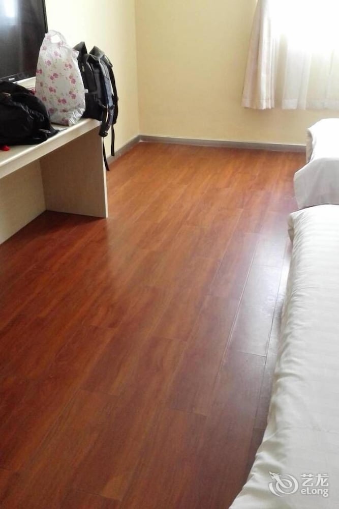 Фото Mercure Qingdao Downtown