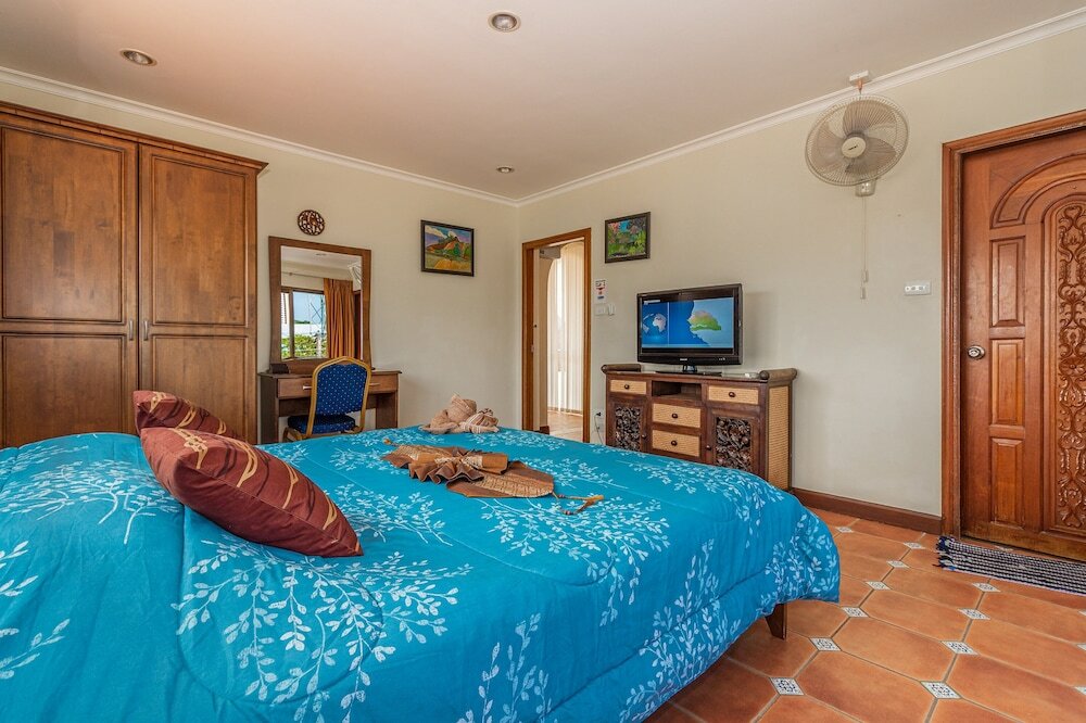 Фото Viewbor Villa - Pattaya Holiday House Walking Street