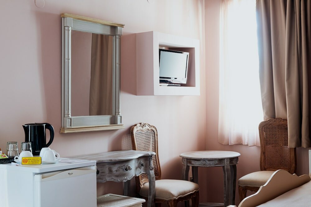 Фото Lighthouse Hotel