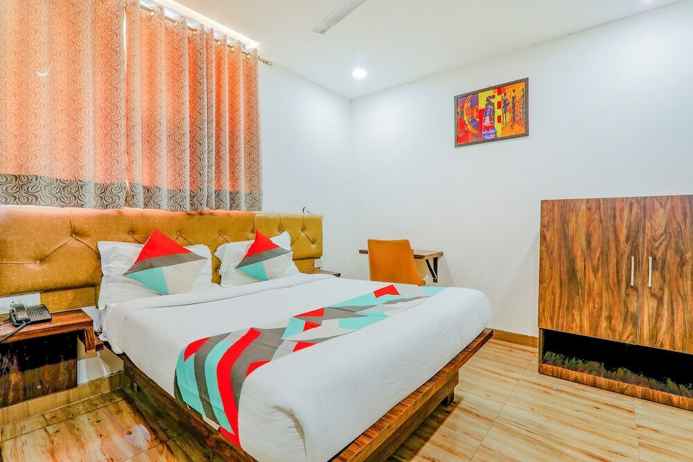 Фото Fabexpress The Mall Inn