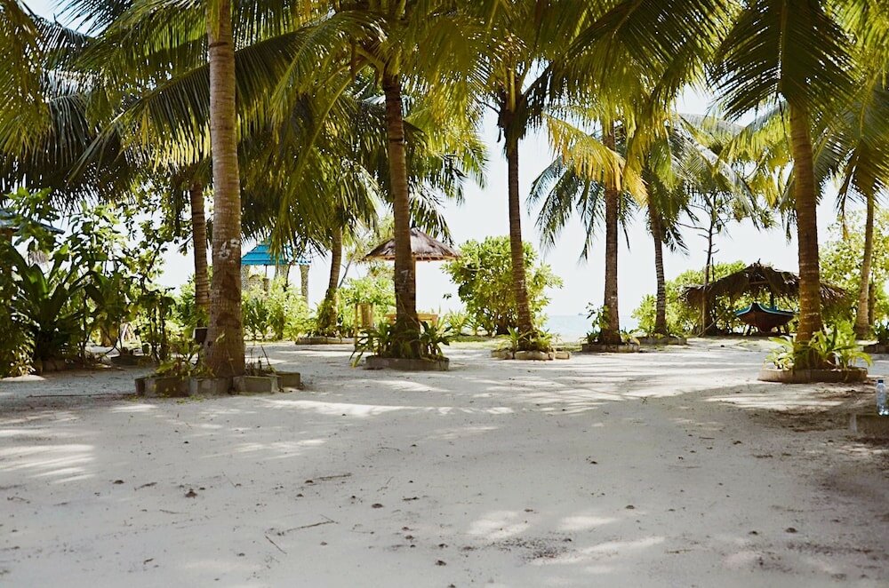 Фото Nazaki Beach Hotel