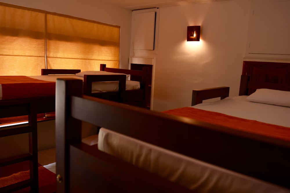 Фото Halcyon House Colombo