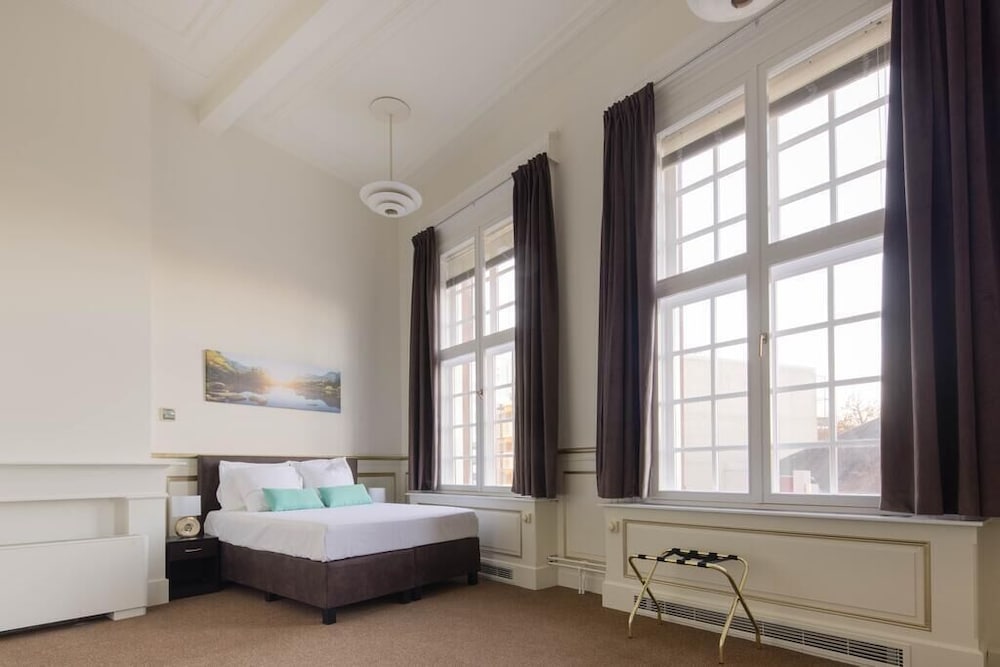 Фото The Velvet Lodge