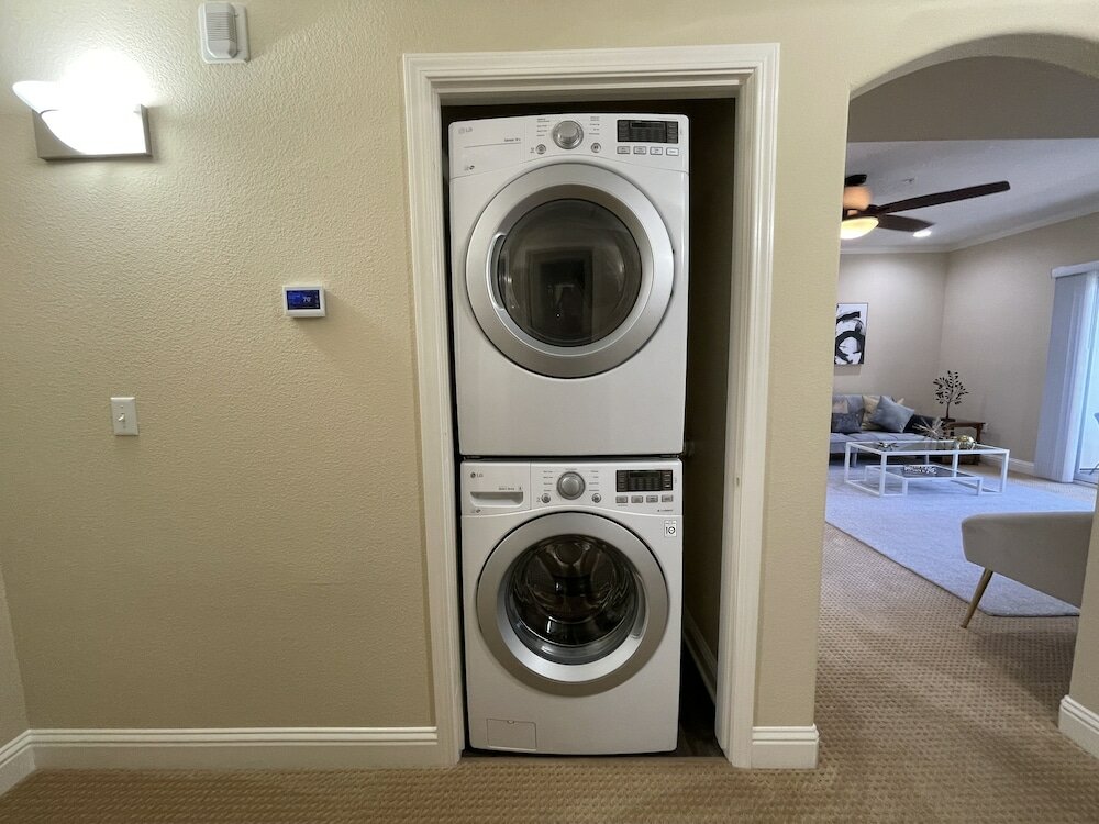 Фото Balmoral Apartments