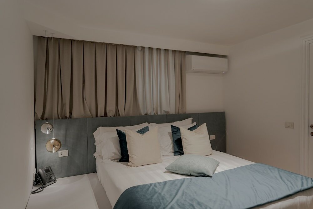 Фото Màs Boutique Hotel