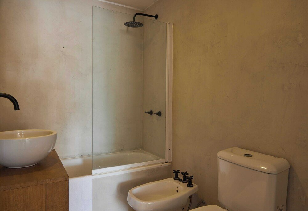 Фото Spacious modern studio