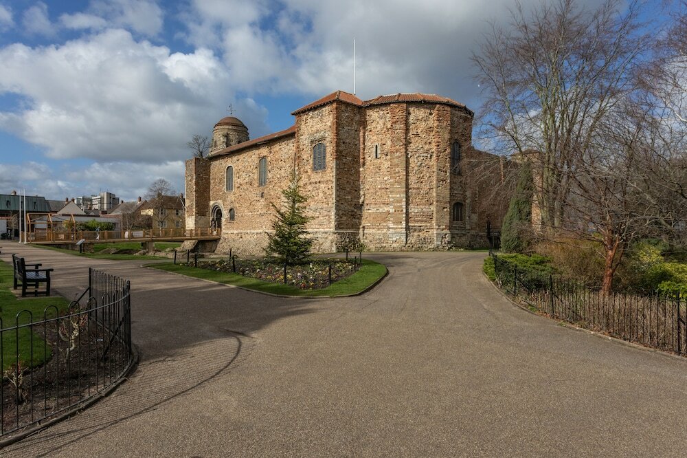 Фото Castle Reach Apartment by Creative Stays