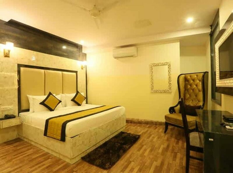 Гостиница Airport Hotel Plazzo в Дели