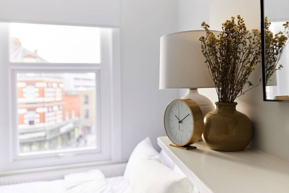 Фото The Fulham Escape - Alluring 5bdr Flat