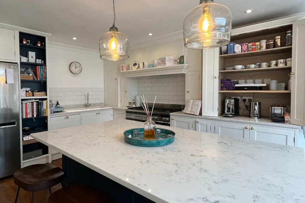 Фото Gorgeous 3 Bedroom Home in Quaint Southfields