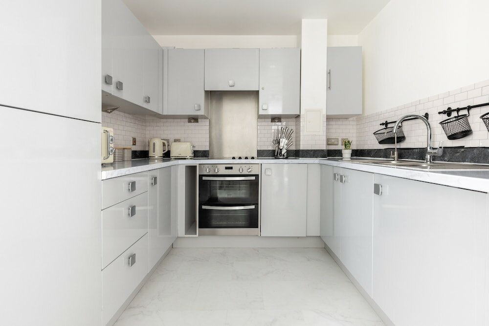 Фото The Islington Apartment