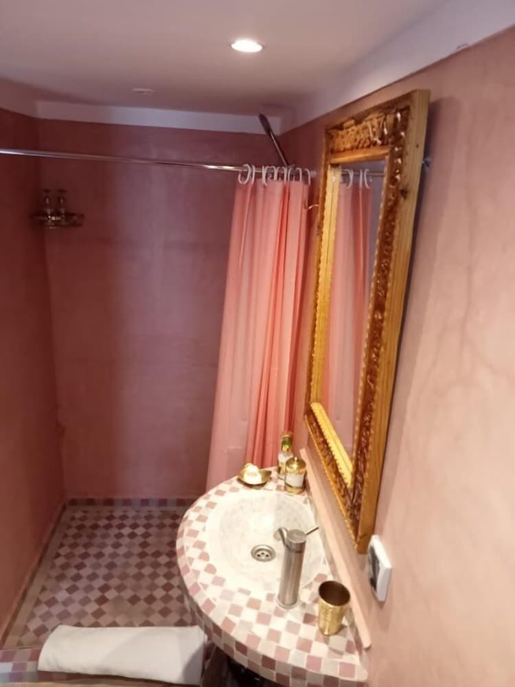 Фото Riad Beni Sidel