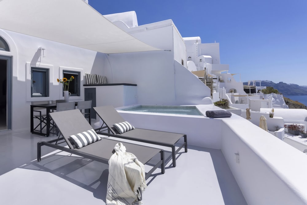 Фото Bluedome Cavehouses Santorini