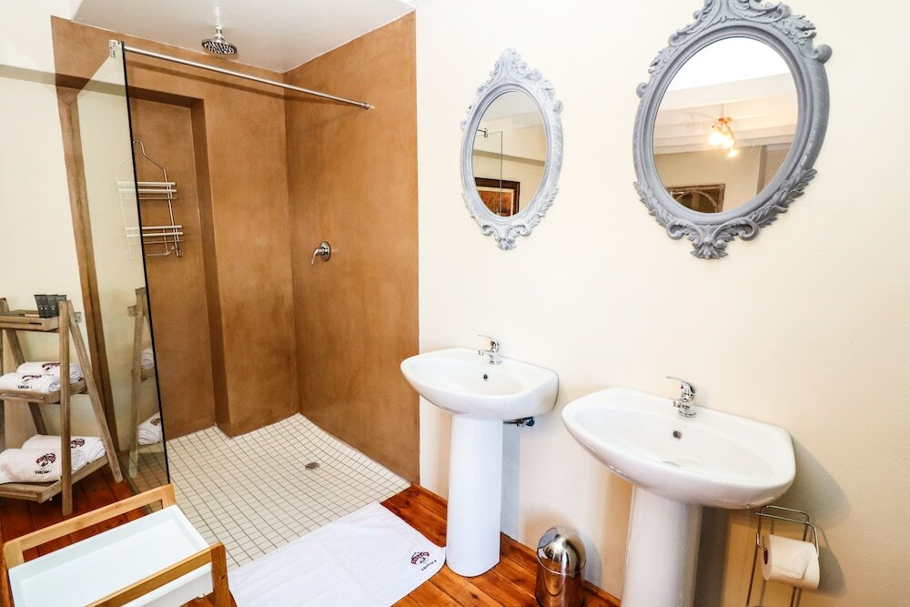 Фото Cinzaco Dullstroom