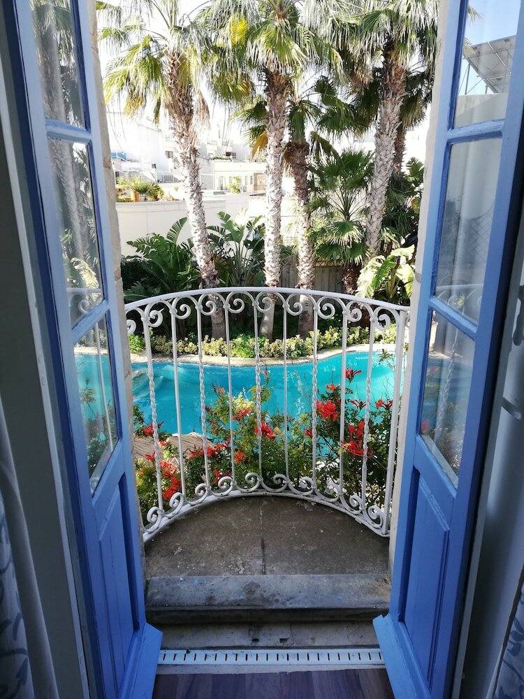 Фото Village Knights B&b