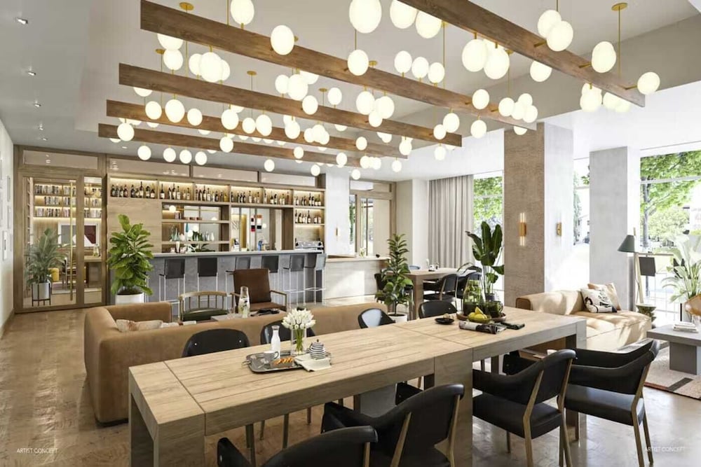 Фото Luxe High Rise off of Rainey St