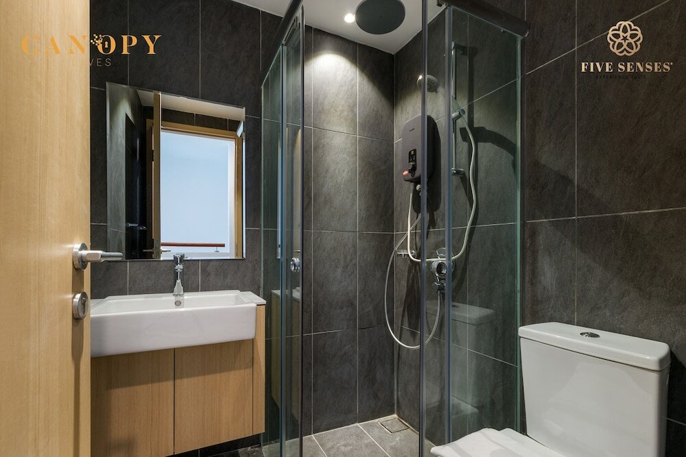 Фото The Colony & Luxe, Klcc by Canopy Lives, Five Senses