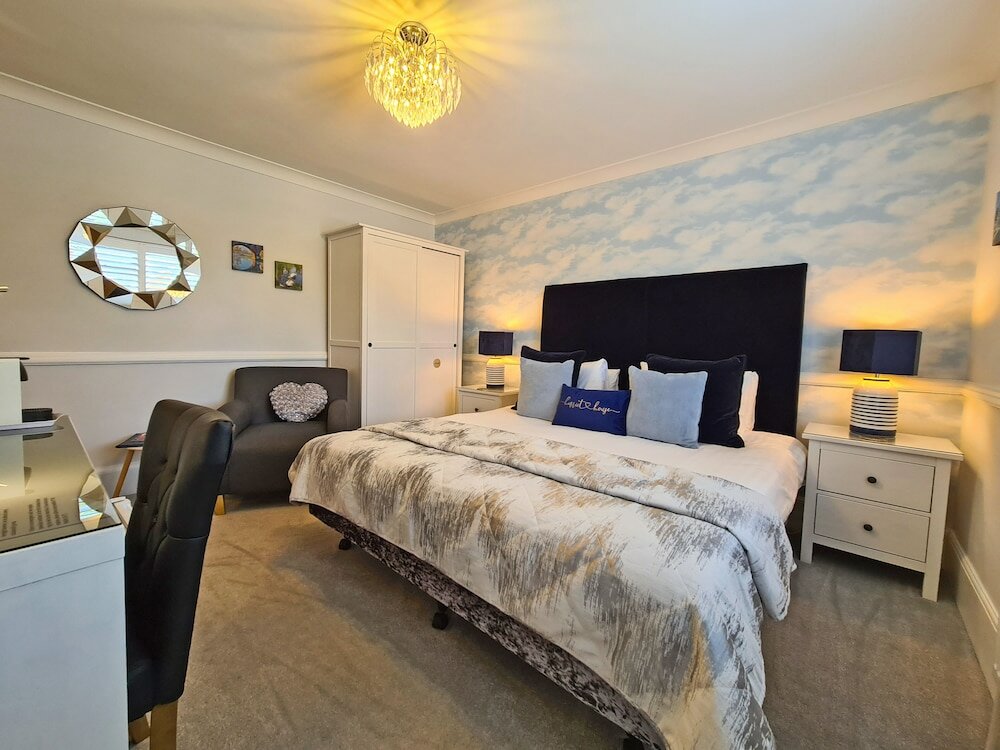 Фото Harriet House B&b