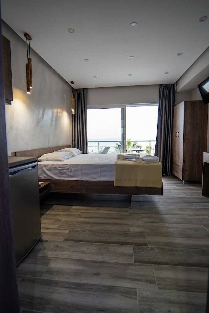 Фото Nikolaidis Apartments