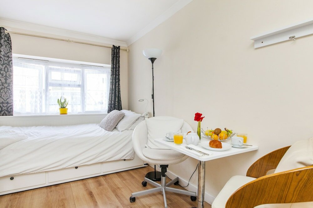 Фото Th Serviced Apartment London