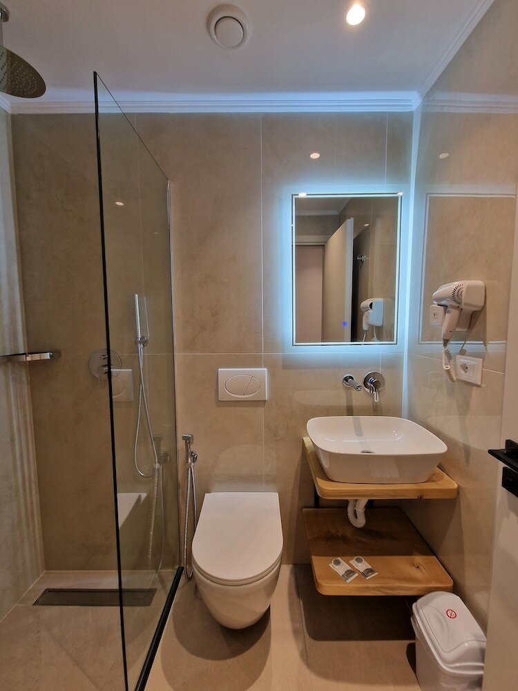 Фото Monel Hotel