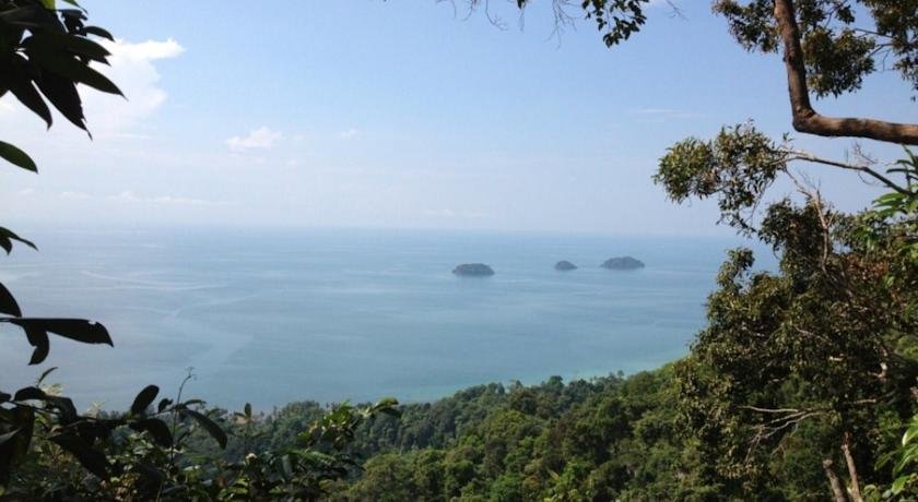 Фото Lonely Beach Pool Resort