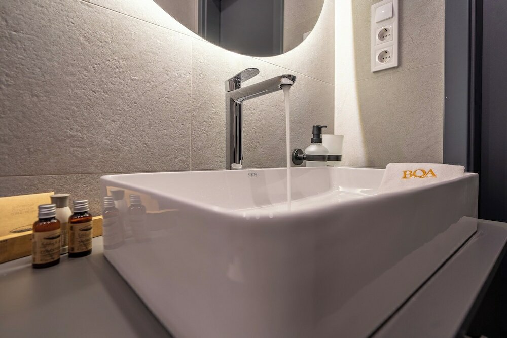 Фото Károly Boutique Suites, Best Location by Bqa