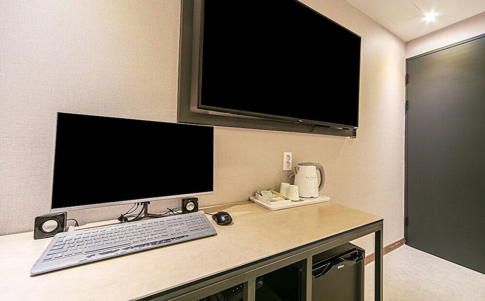 Фото Hotel Button