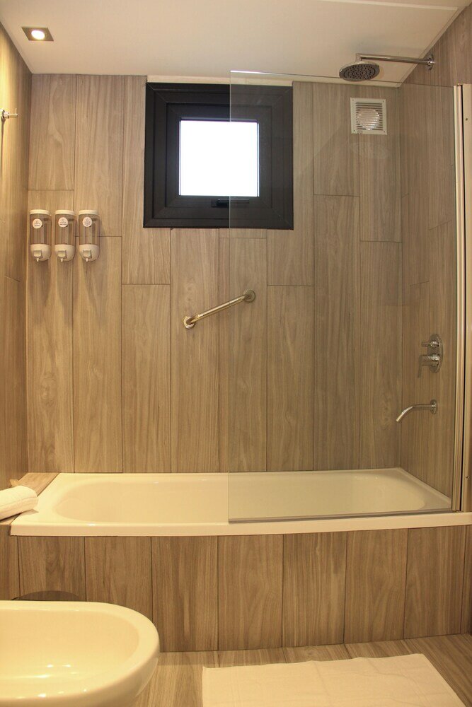 Фото In House Ba - Le Coq