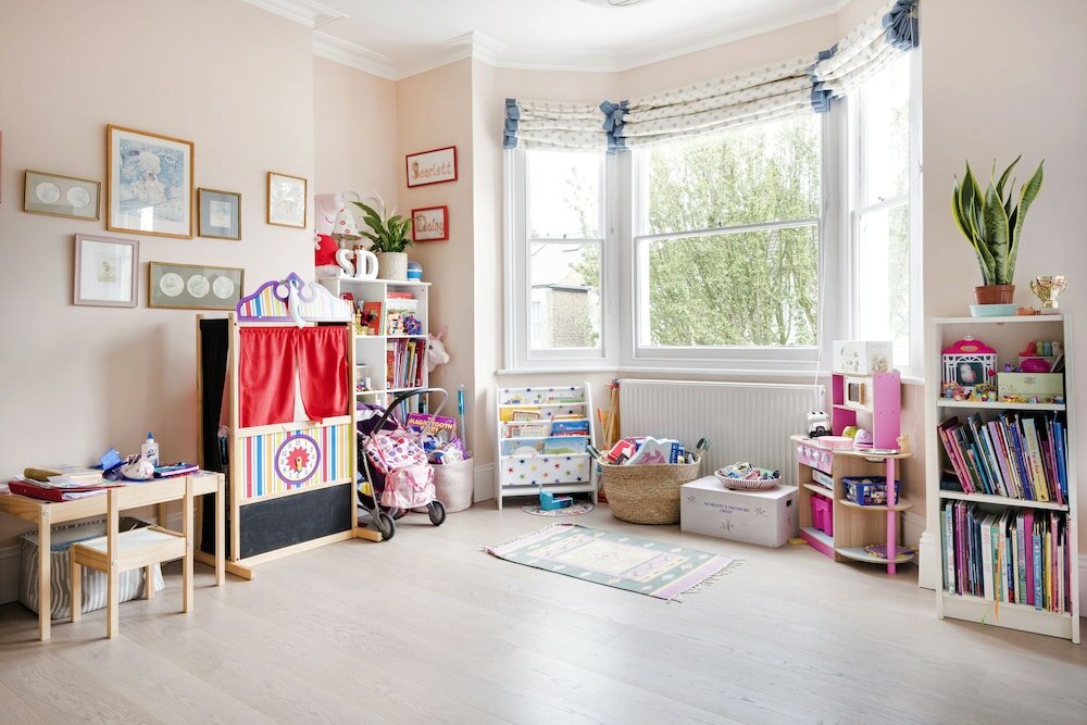 Фото Spectacular Shepherds Bush Home Close to Westfield