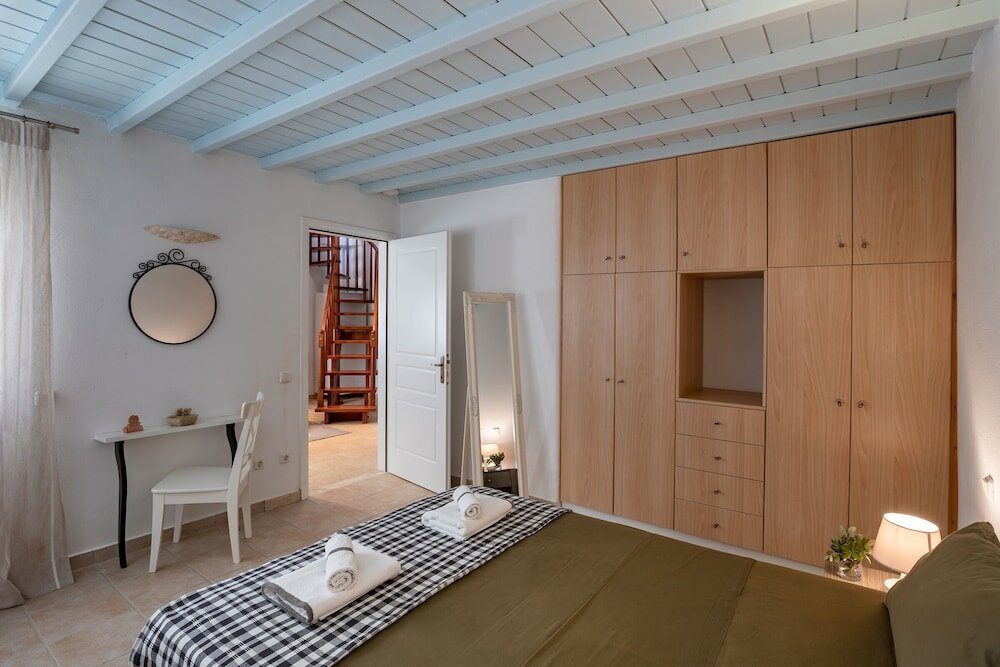 Фото Little Blue