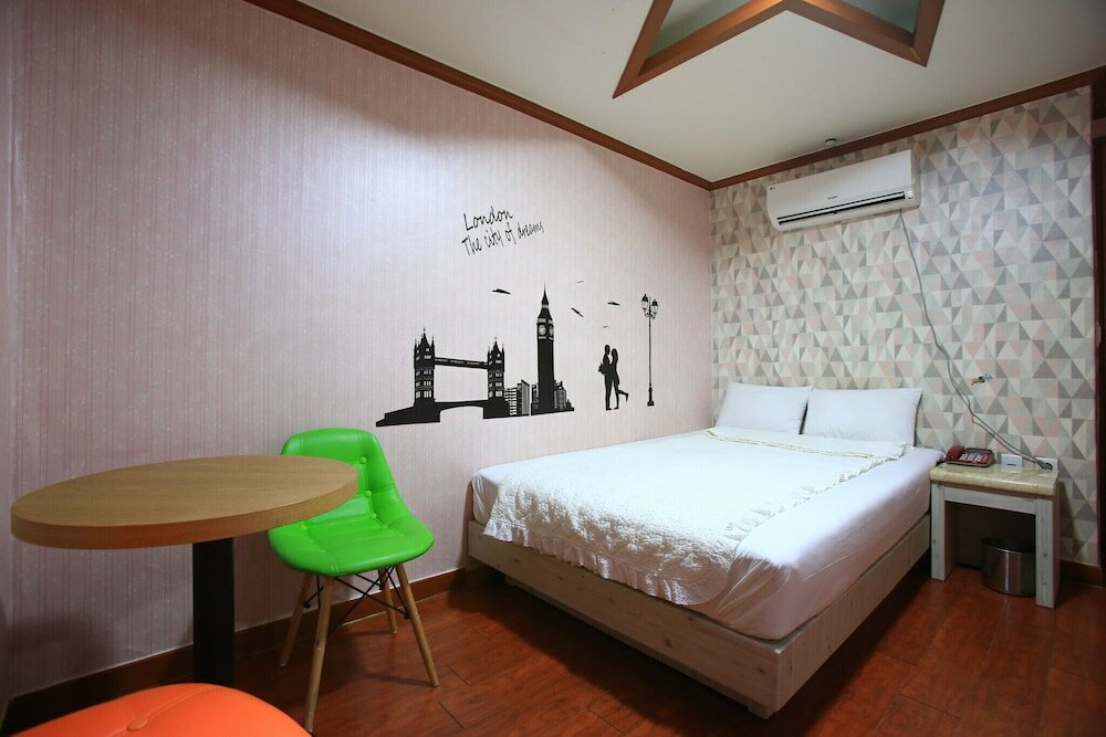 Фото Jongno City Days Inn Hotel