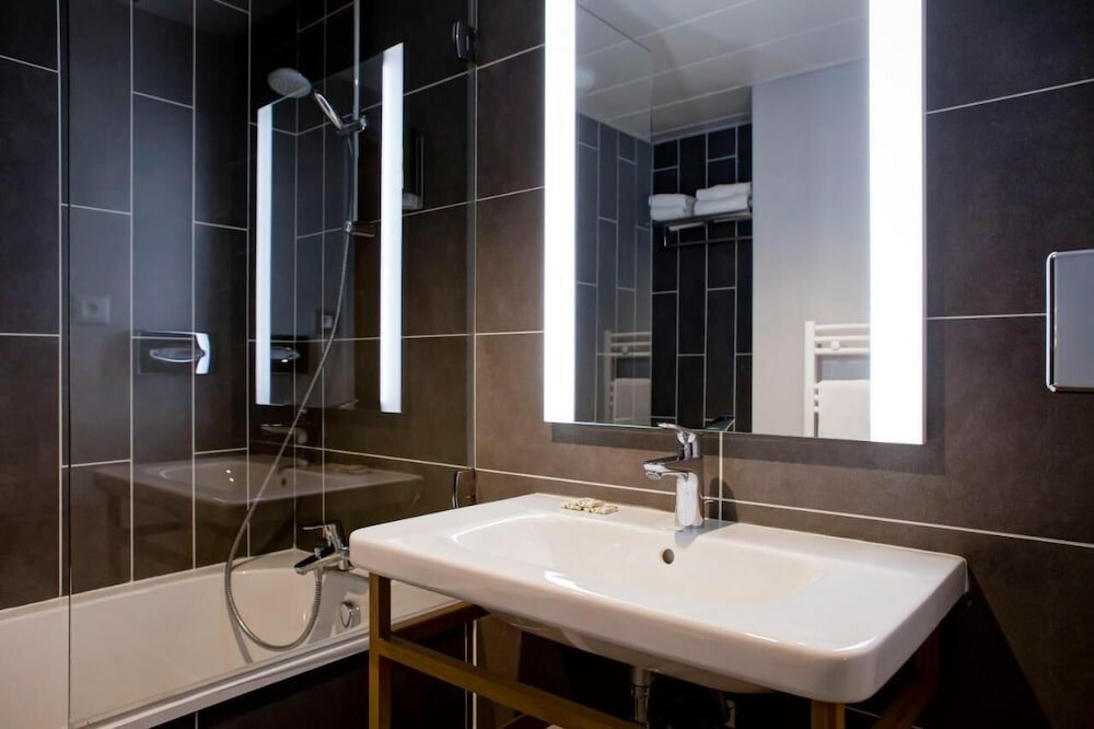 Фото Hôtel des Remparts