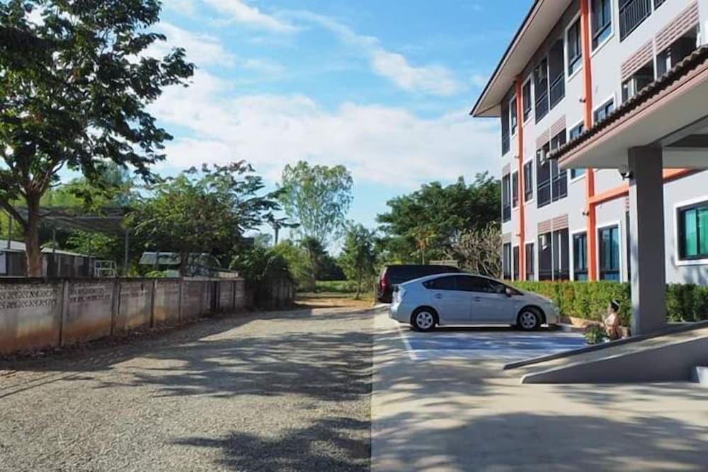 Фото Thapjumras Boutique Hotel