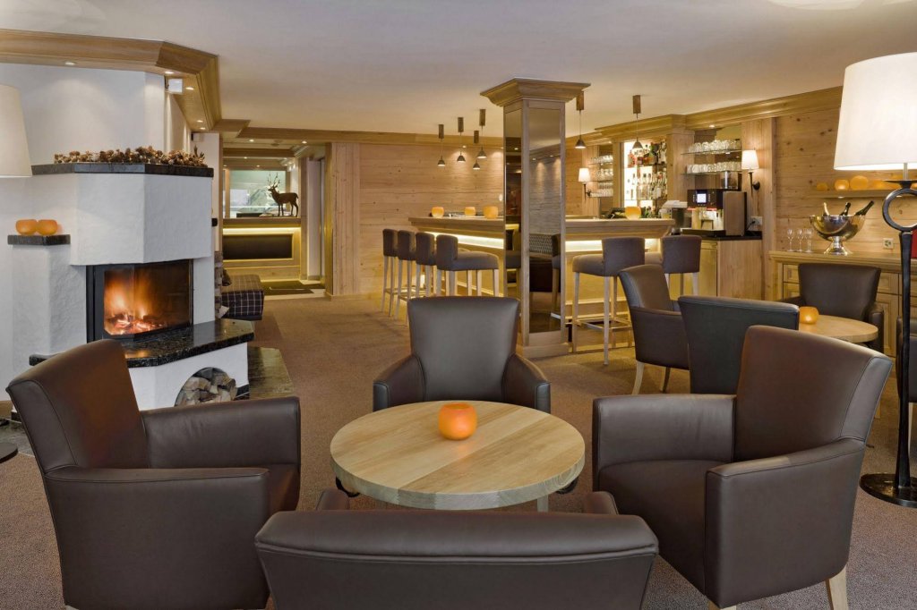 Фото Hotel Holiday