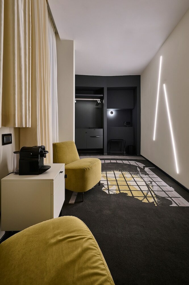 Фото MyTALE Creative Academy Hotel