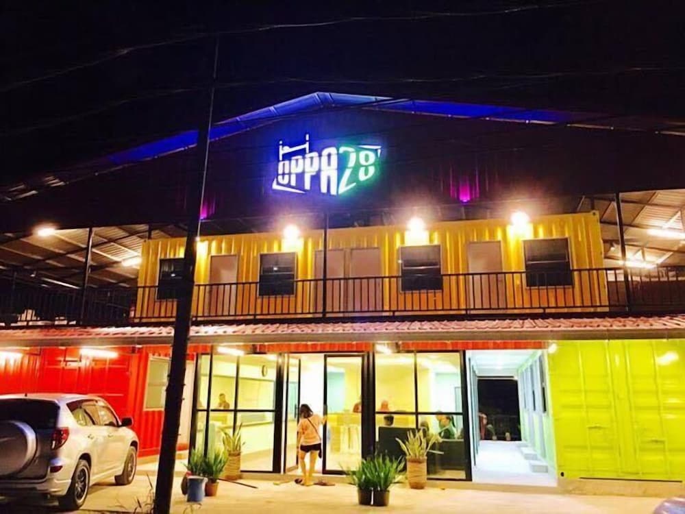 Фото отеля 1