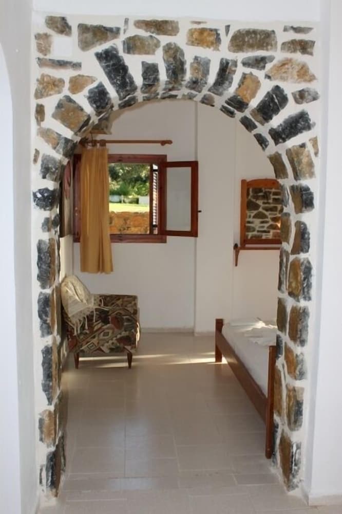 Фото Albatros Studios & Apartments