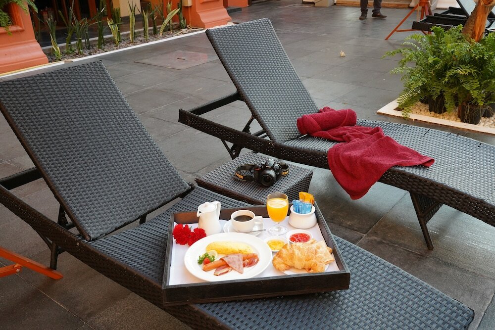 Фото Chateau EN Ville Pattaya