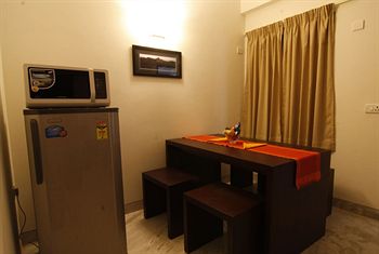 Фото Maple Suites Serviced Apartments