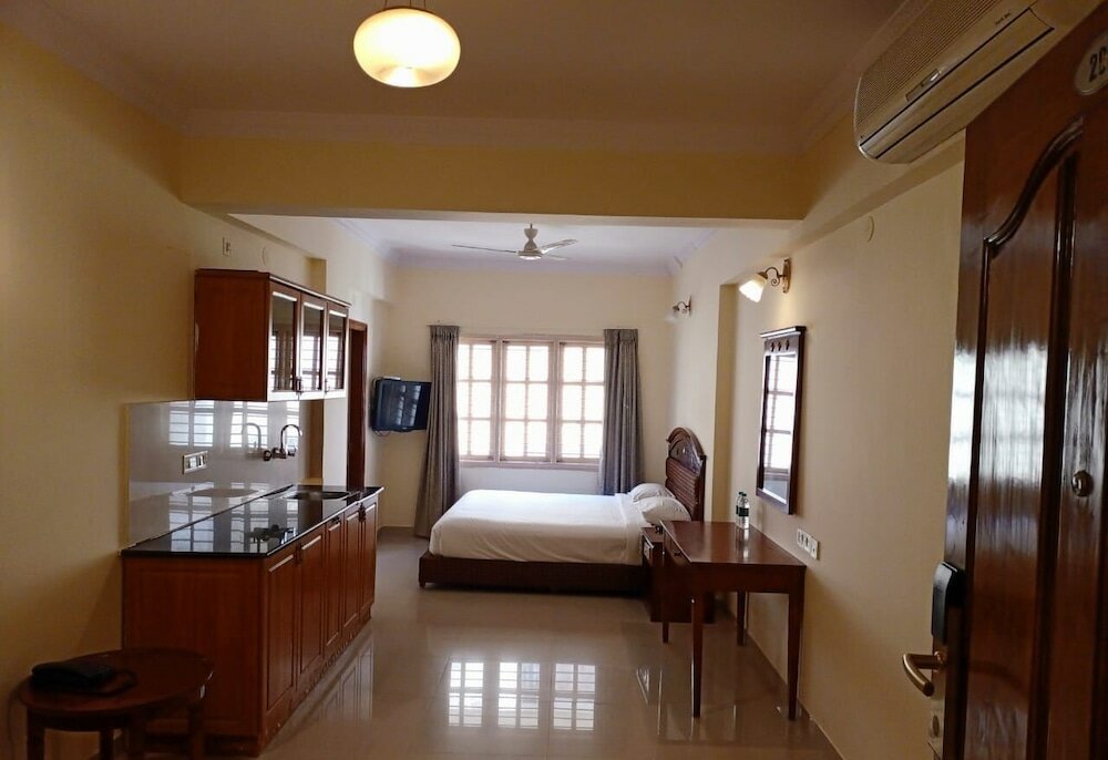 Фото Hyde Park Aparthotel