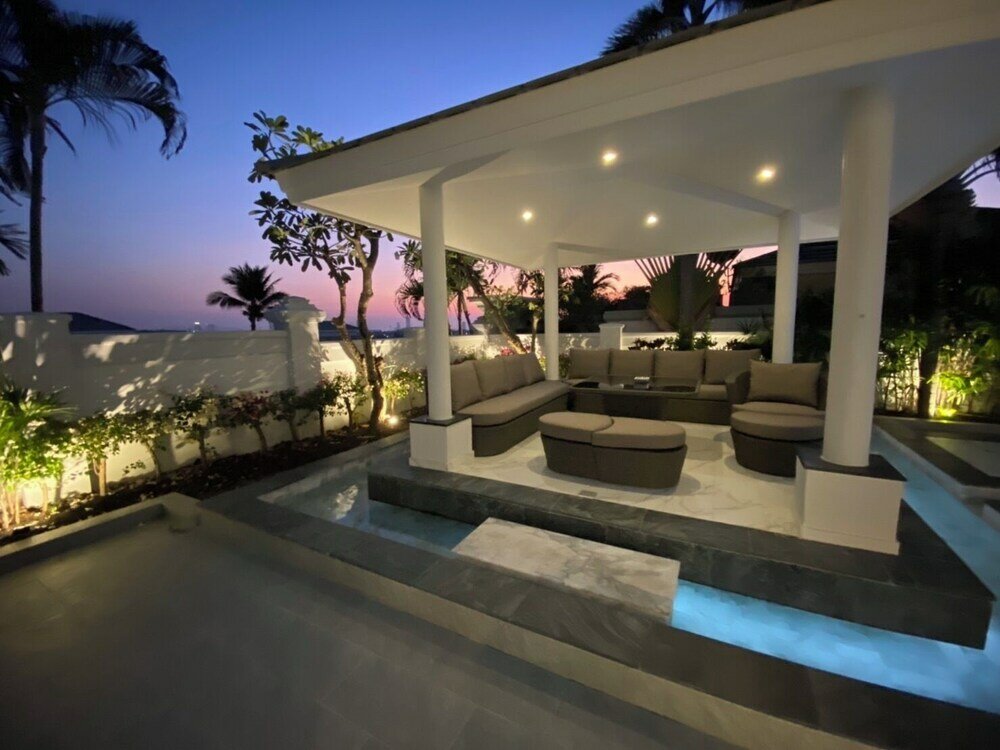 Фото Luxury Pool Villa 510 4br 8-10 Persons