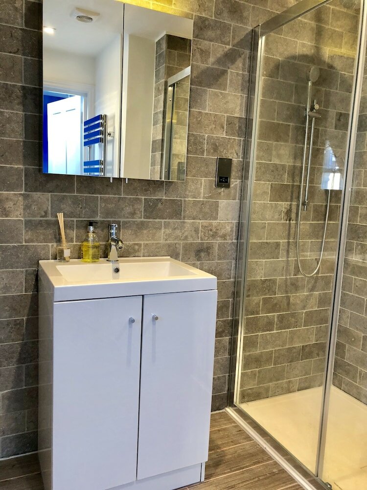 Фото Stylish Maisonette and studio in Victoria