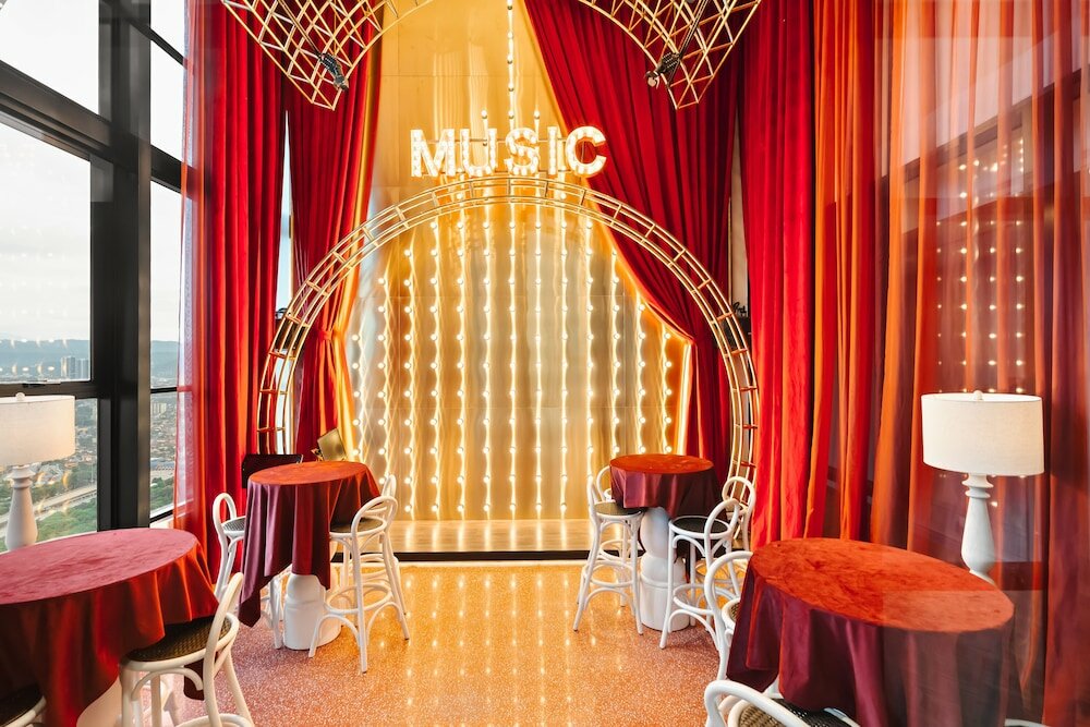 Фото Scarletz Klcc Apartments by soulasia