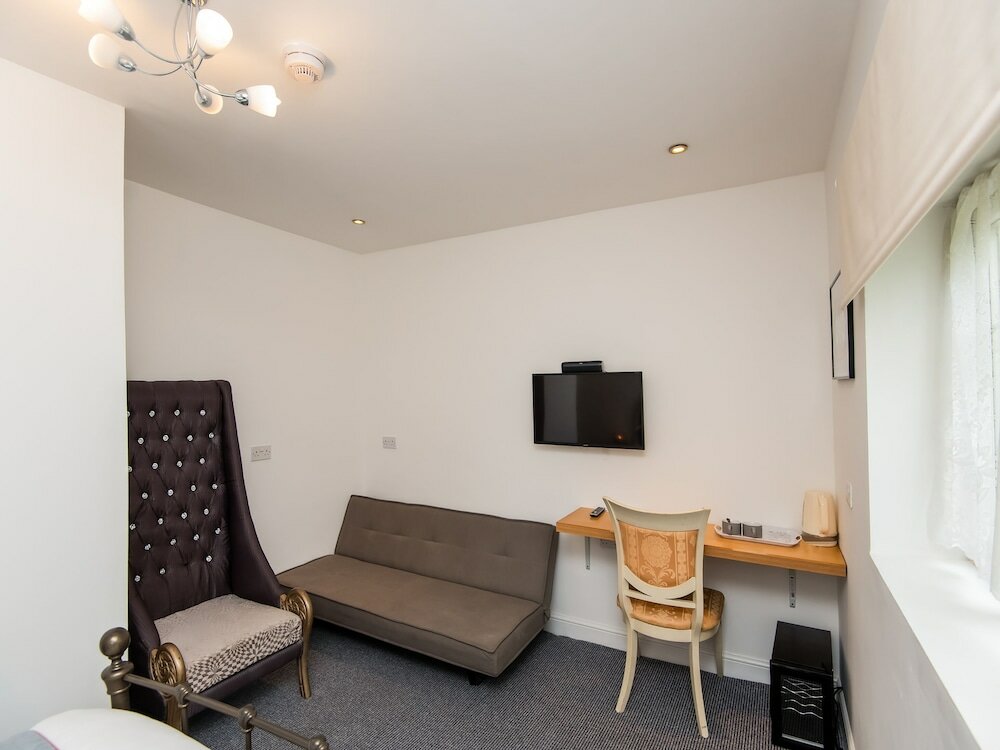 Фото Oyo Vale Lodge