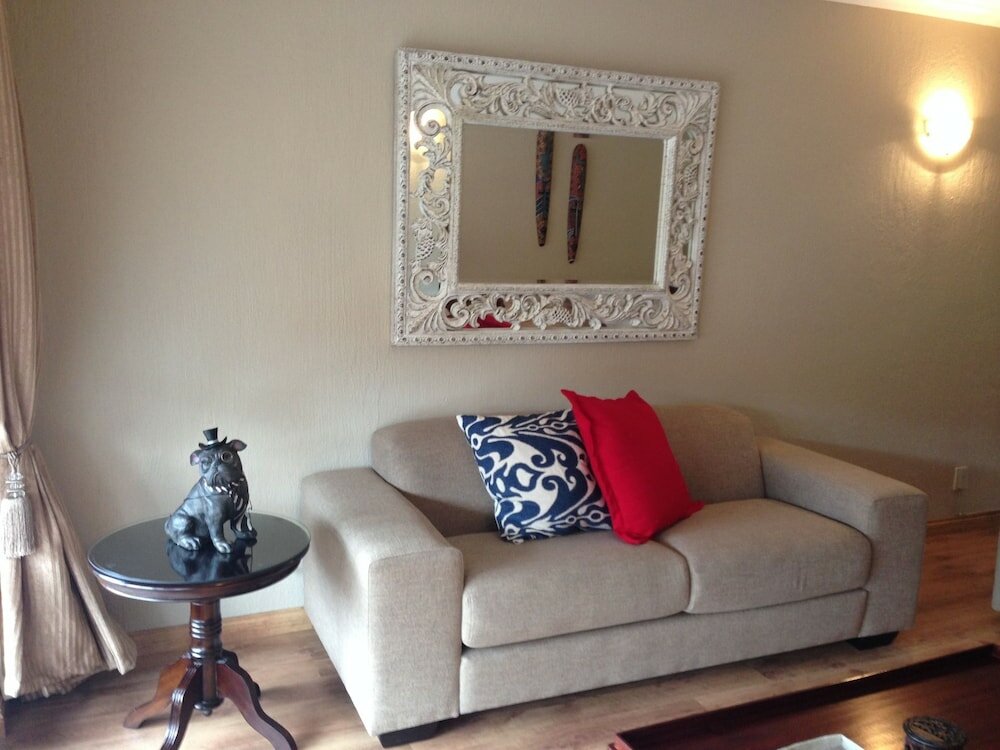 Фото Woodmead Apartments