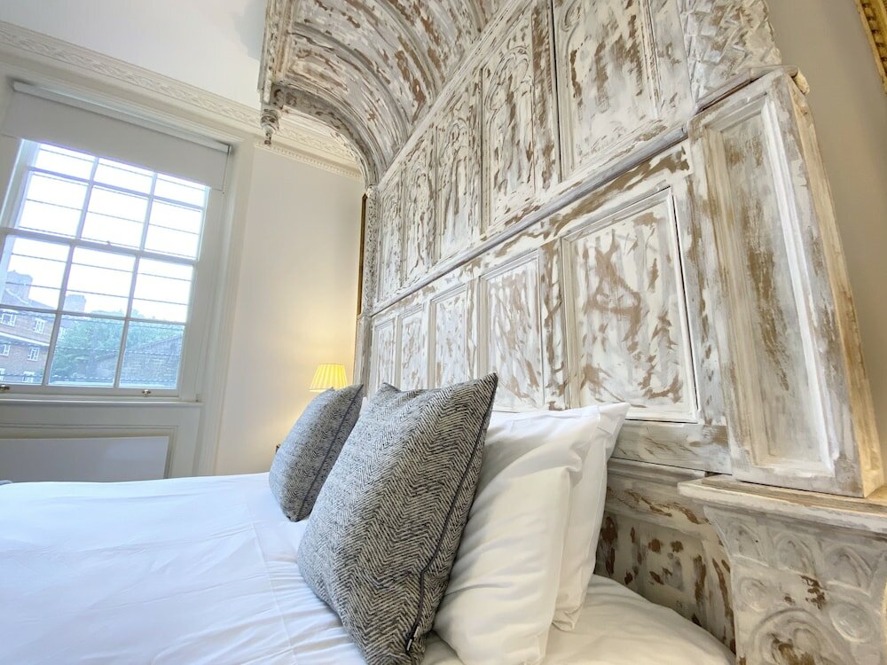 Фото Stylish Apartments in Pimlico